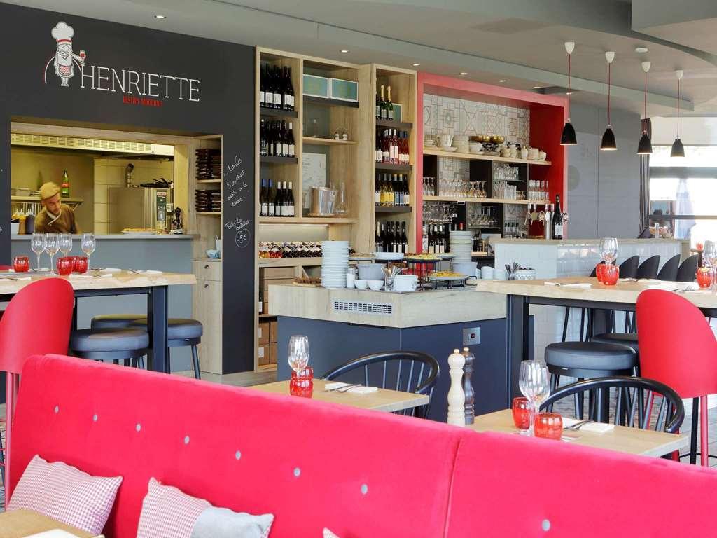 Kyriad Angers Ouest Beaucouzé Restoran fotoğraf